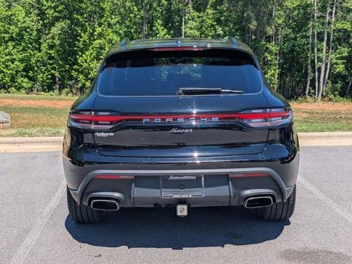 Jet Black Metallic 2023 Porsche Macan
