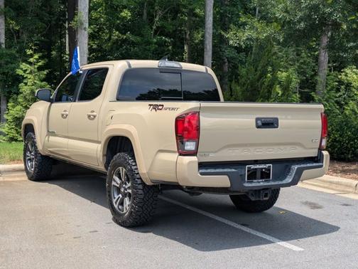 2018 Toyota Tacoma TRD SPORT