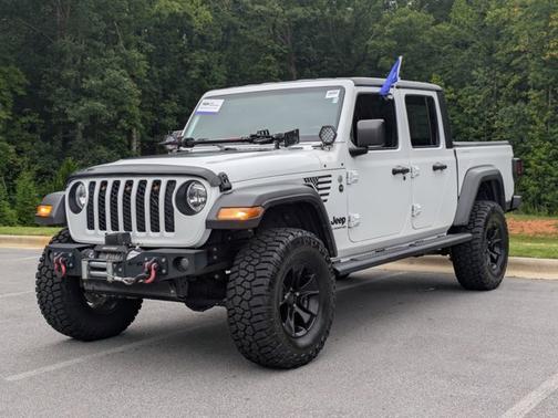 2020 Jeep Gladiator SPORT