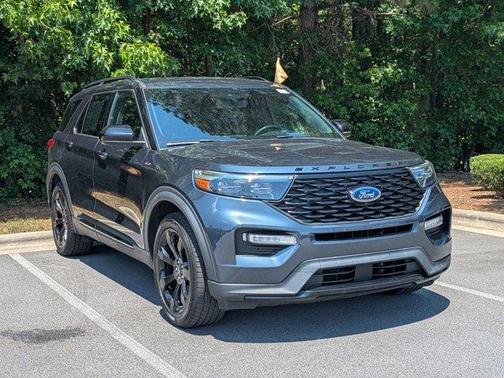Blue Metallic 2022 Ford Explorer ST-Line