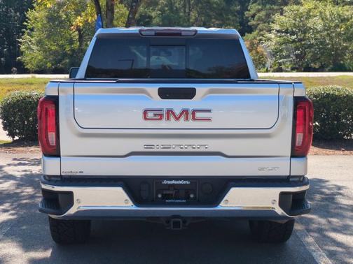 Quicksilver Metallic 2021 GMC Sierra 1500 SLT