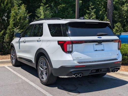 Star White 2026 Ford Explorer ST