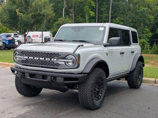 Avalanche Gray 2026 Ford Bronco Badlands