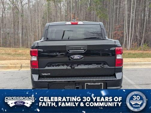 Shadow Black 2026 Ford Maverick Lobo Standard