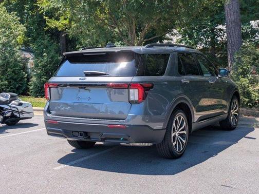 Carbonized Gray Metallic 2026 Ford Explorer ST-Line