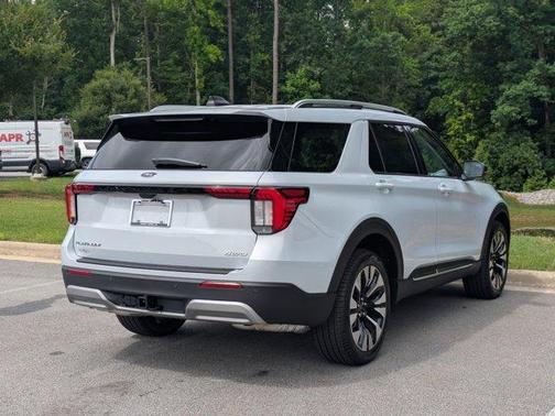 Space White Metallic 2026 Ford Explorer Platinum