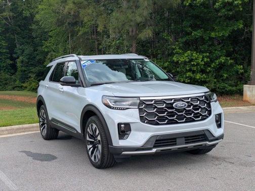 Space White Metallic 2026 Ford Explorer Platinum