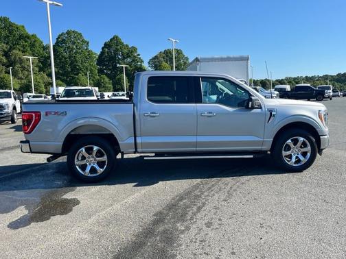 ICONIC SILVER METALLIC 2023 Ford F-150 XLT