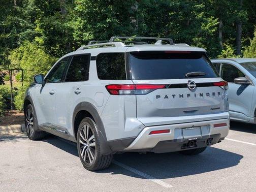 Boulder Gray Pe 2024 Nissan Pathfinder Platinum