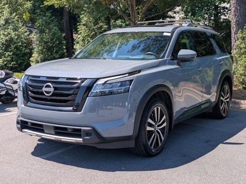 Boulder Gray Pe 2024 Nissan Pathfinder Platinum