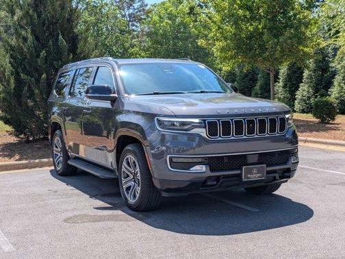 Metallic 2023 Jeep Wagoneer Base