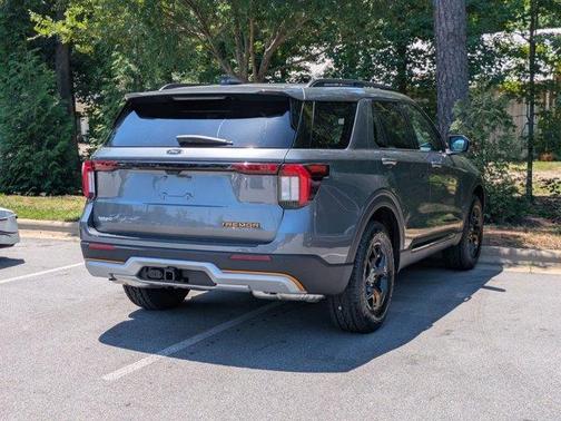 Carbonized Gray Metallic 2026 Ford Explorer Tremor