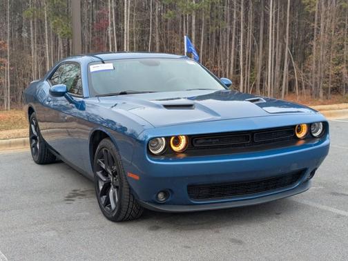 2022 Dodge Challenger SXT