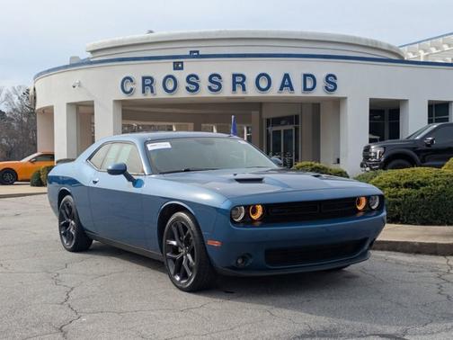 2022 Dodge Challenger SXT