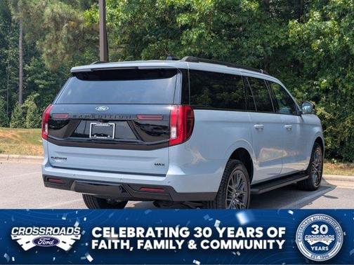 Glacier Gray Metallic 2026 Ford Expedition Max Platinum