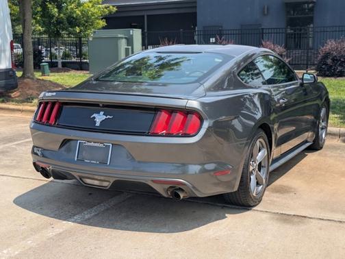 2016 Ford Mustang V6