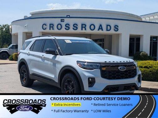 Space White Metallic 2026 Ford Explorer Tremor