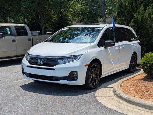 White 2025 Honda Odyssey Sport-L