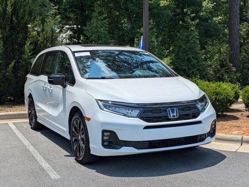 White 2025 Honda Odyssey Sport-L