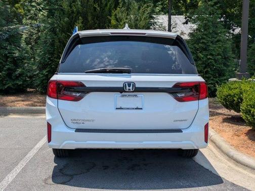 White 2025 Honda Odyssey Sport-L