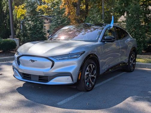 2022 Ford Mustang Mach-E PREMIUM