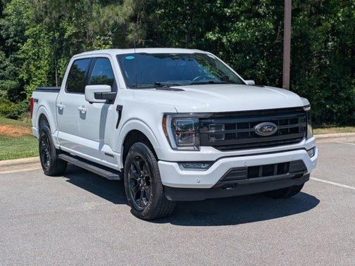 Oxford White 2023 Ford F-150 Lariat