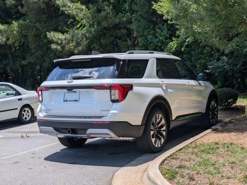 Star White 2026 Ford Explorer Platinum