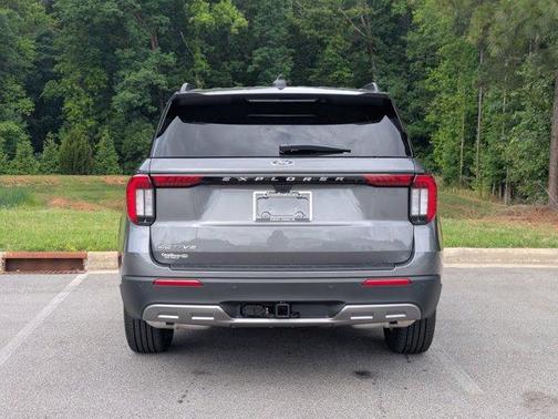 Carbonized Gray Metallic 2026 Ford Explorer Active