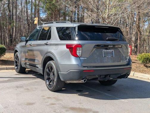 2024 Ford Explorer ST-Line