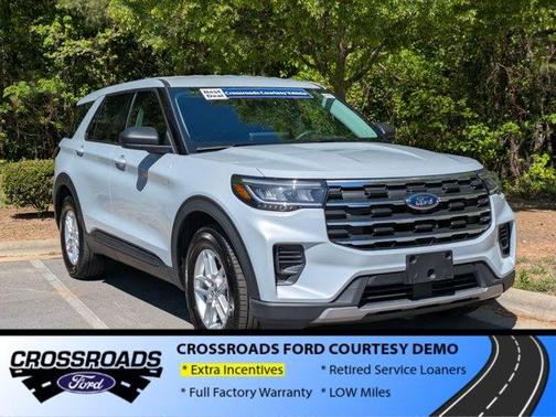 Space White Metallic 2026 Ford Explorer Active