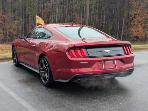 2022 Ford Mustang ECOBOOST