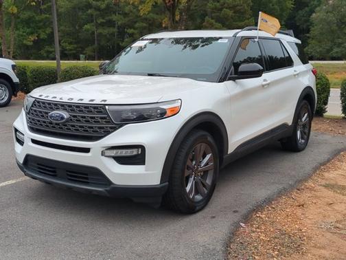 STAR WHITE MET TRI-COAT 2022 Ford Explorer XLT