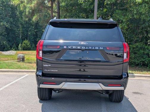 Agate Black Metallic 2026 Ford Expedition Platinum