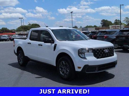 Oxford White 2026 Ford Maverick XLT