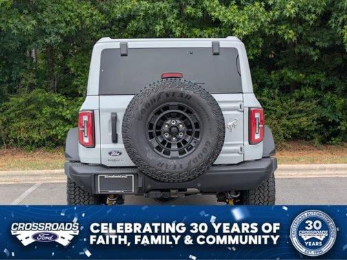 Avalanche Gray 2026 Ford Bronco Badlands