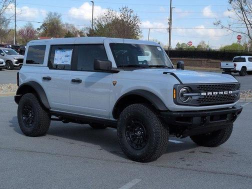 Avalanche Gray 2026 Ford Bronco Badlands