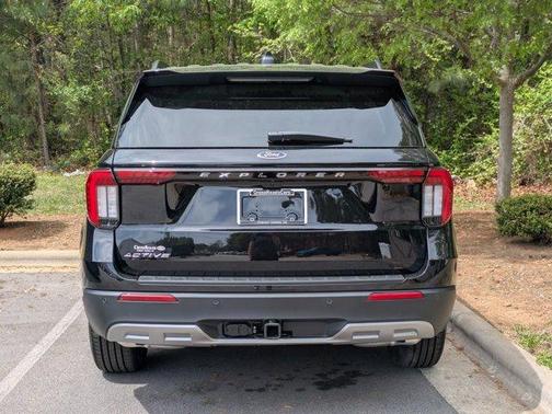 Agate Black Metallic 2026 Ford Explorer Active