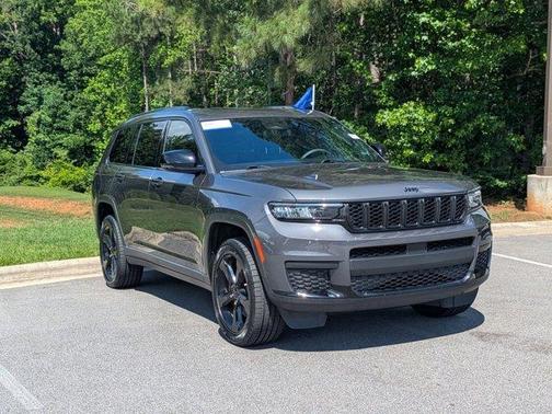Metallic 2023 Jeep Grand Cherokee L Laredo