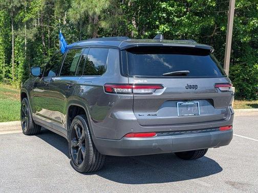 Metallic 2023 Jeep Grand Cherokee L Laredo