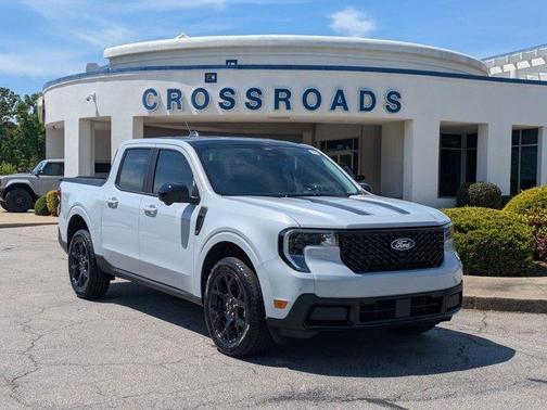 Space White Metallic 2026 Ford Maverick Lariat