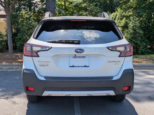 Crystal White Pearl 2024 Subaru Outback Limited XT