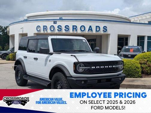Oxford White 2026 Ford Bronco Outer Banks