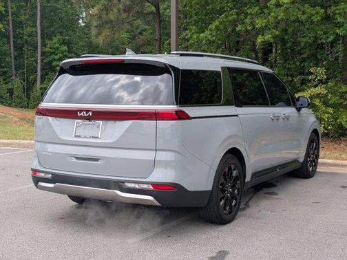 Ceramic Silver 2023 Kia Carnival SX Prestige