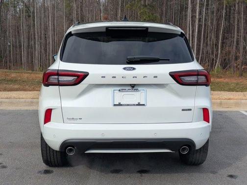 2026 Ford Escape ST-Line Elite