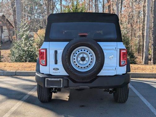 2025 Ford Bronco Base