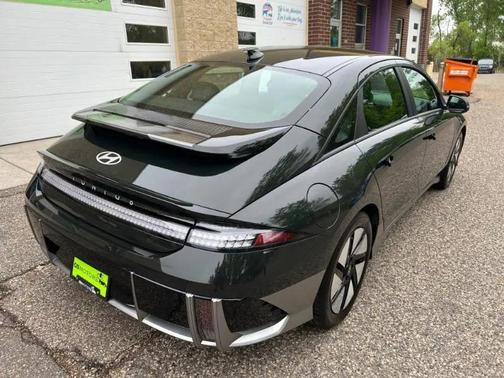 Digital Green 2024 Hyundai IONIQ 6 SE