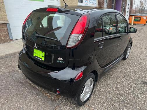 2016 Mitsubishi i-MiEV ES