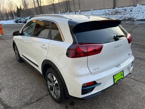 2022 Kia Niro EV EX