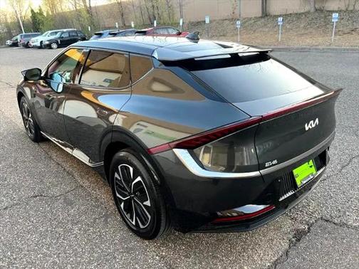 2022 Kia EV6 Wind