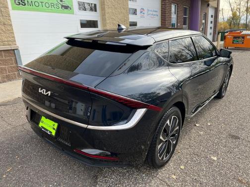 2022 Kia EV6 Wind